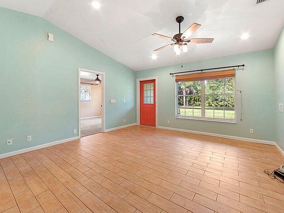 3rd image of 4378 160th Avenue N
