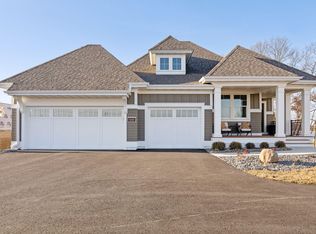 6109 Shoreview Pointe, Victoria, MN 55318