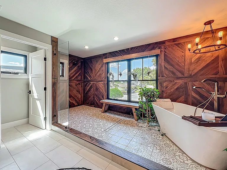 Master Spa Bath