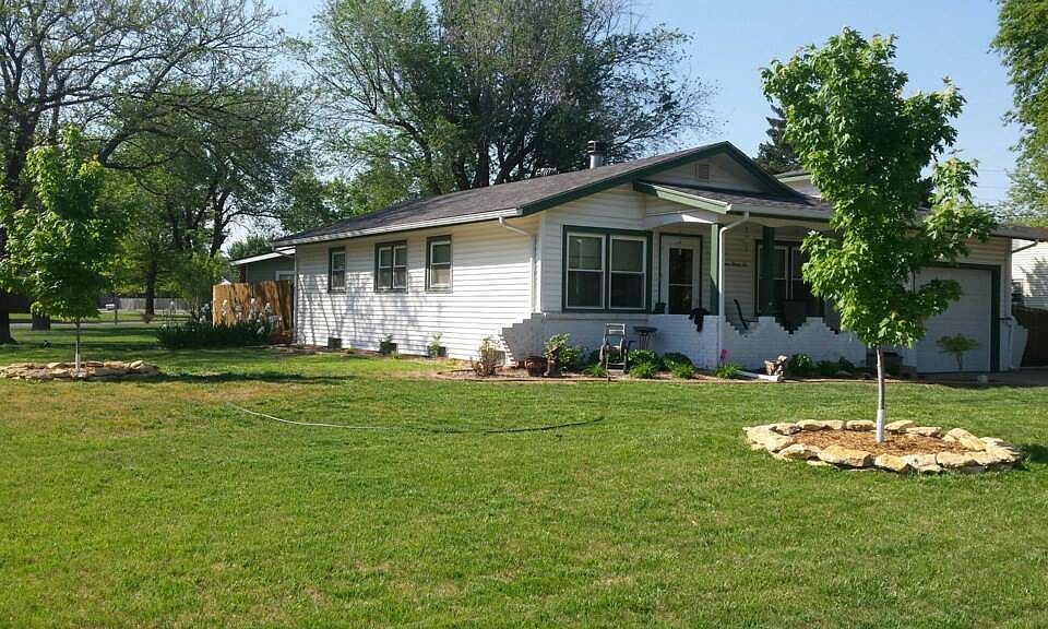1336 N Brunswick Ct, Wichita, KS 67212 | Zillow