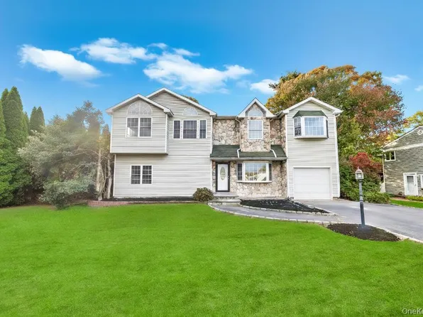 106 Southern Boulevard, Hauppauge, NY 11788