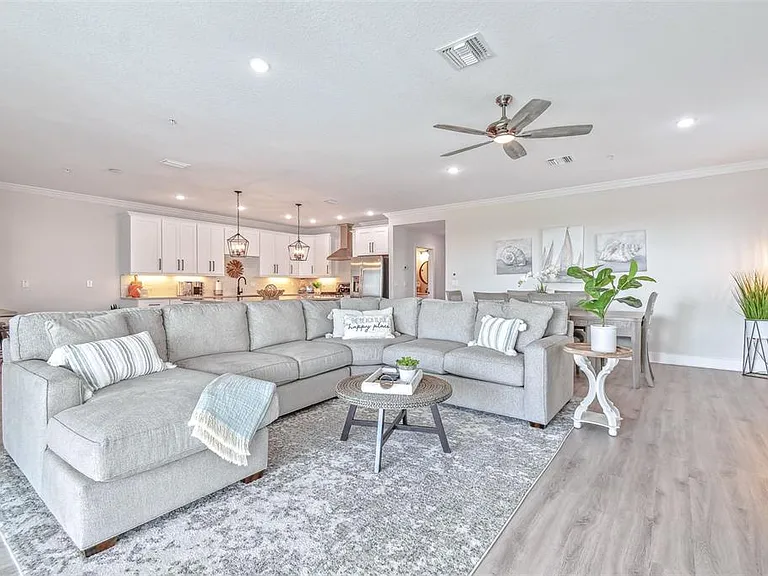 19505 Gulf Blvd #404 — Photo 17