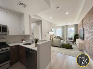 26-14 Hoyt Ave S #3B, Astoria, NY 11102