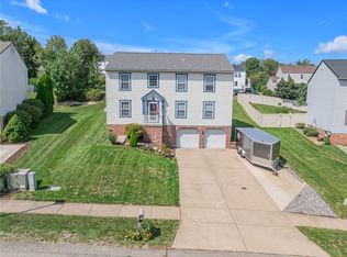 140 Shelbourne Dr, Coraopolis, PA