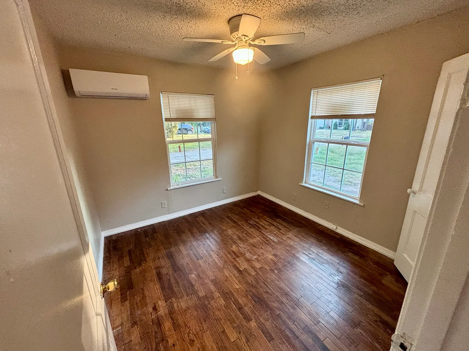 3 bed, 1050 sqft, $1,200 — Photo 4