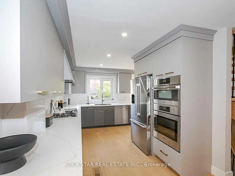 160 River Oaks Blvd E — Photo 19