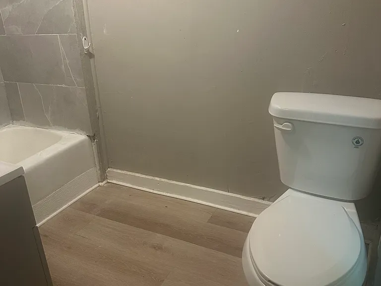 406 Shonnard St #2 — Photo 6