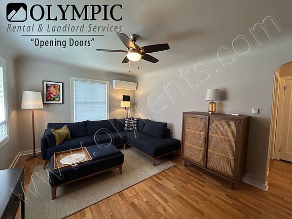 4th image of 3144 Pear St SE