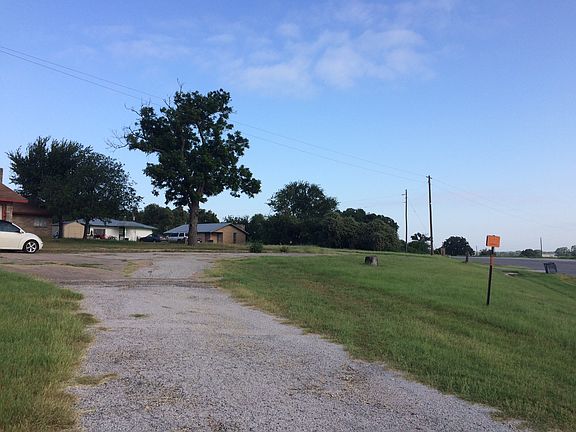 3rd image of 324 Fm 969 Unit A