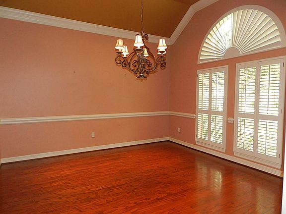 3rd image of 4906 Manchester Ct
