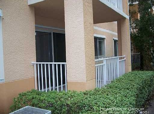1st image of 231 SW Palm Dr APT 105