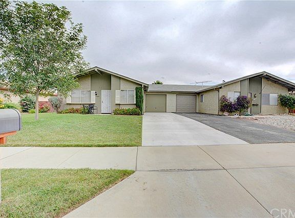 2nd image of 1964 Pueblo Dr