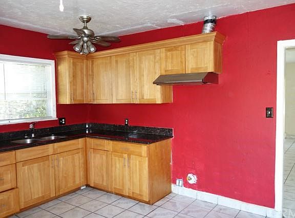 5th image of 226 N Campus Ave