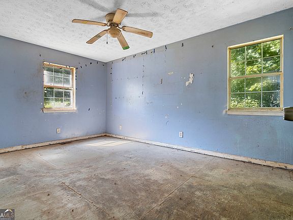 4th image of 350 Mitchell Rd