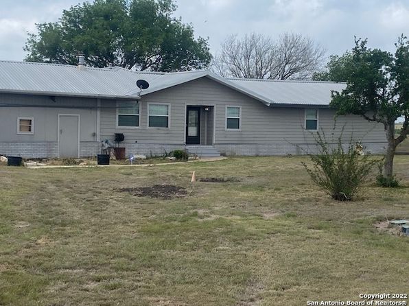 Campbellton TX Real Estate - Campbellton TX Homes For Sale | Zillow