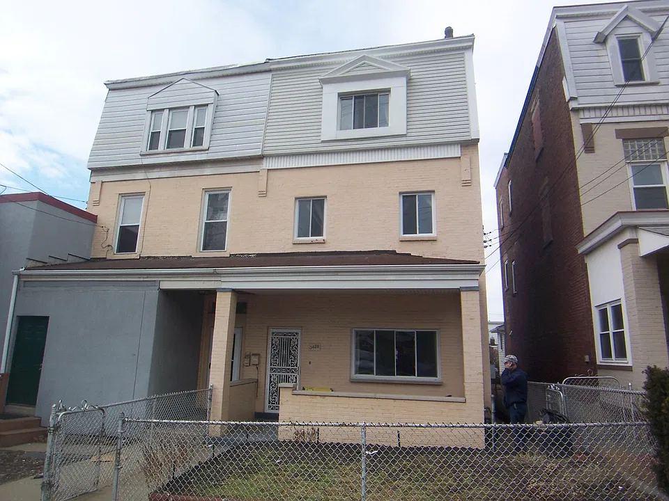 3405 Ward St #2