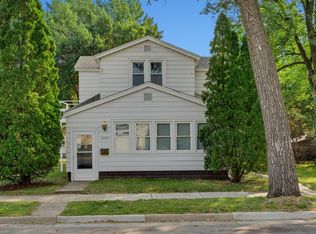 2212 Onalaska Ave, La Crosse, WI 54603