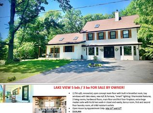 577 Holiday Dr, Somonauk, IL 60552