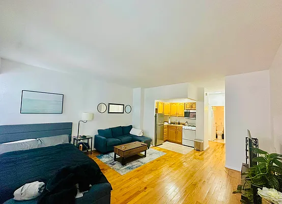 Rented by Compass | media 2