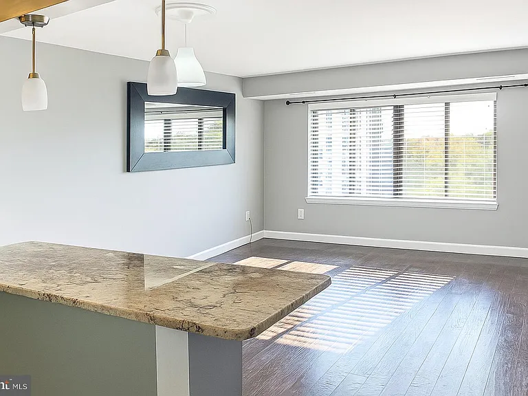 3101 S Manchester St #713 — Photo 4