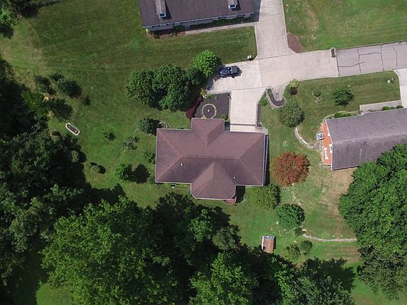 3rd image of 1049 Enid Dr