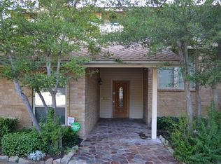 2719 Raintree Cir, Carrollton, TX 75006