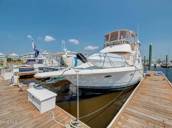 83 Harbour Point Yacht Club #C-83, Carolina Beach, NC 28428