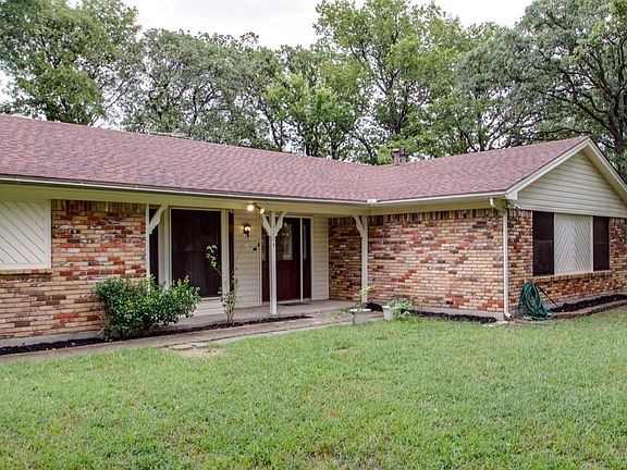 3rd image of 1204 Hillview Dr