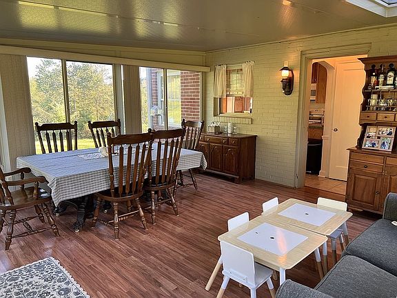 3rd image of 124 Cook Stewart Ln