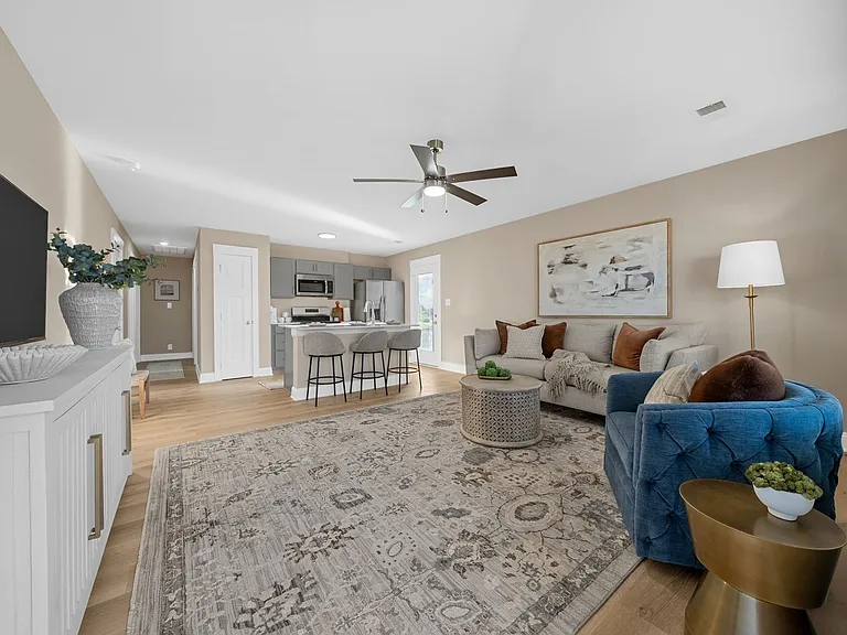 236 Primrose Way — Photo 3