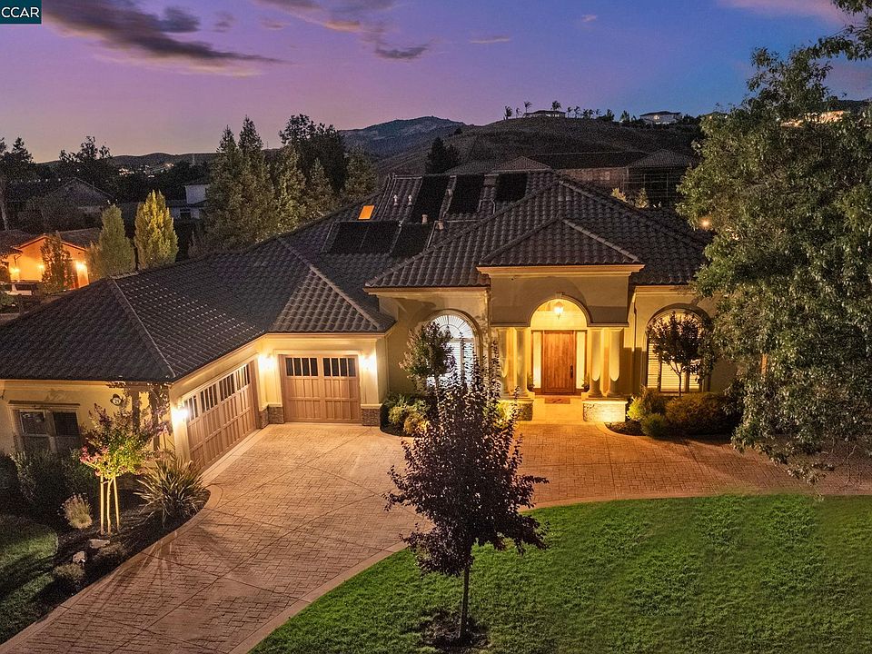 1st image of 29 Meadow Lake Dr
