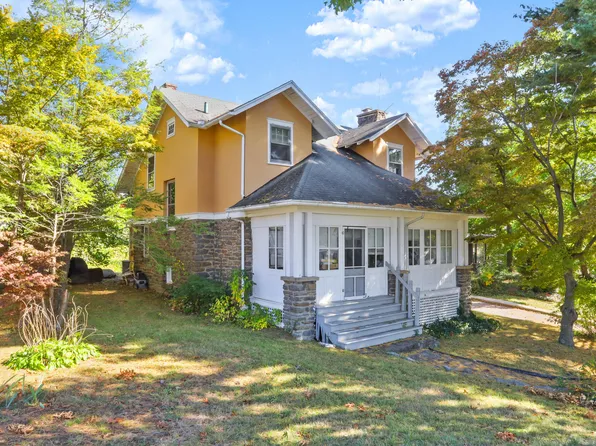 75 Havemeyer Pl, Greenwich, CT 06830