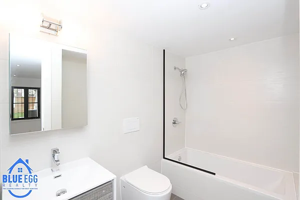 Rented by Blue Egg Realty Corp | media 58