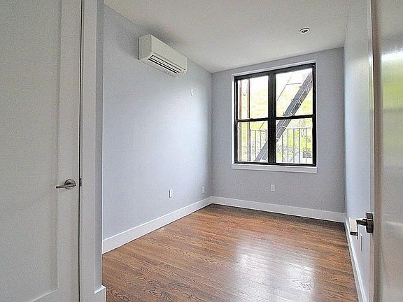 5th image of 220 Himrod St APT 3R