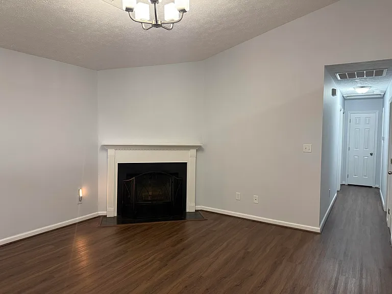 2137 Call Dr — Photo 3