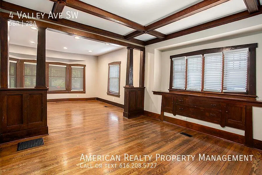 5 bed, 1588 sqft, $3,050 — Photo 4