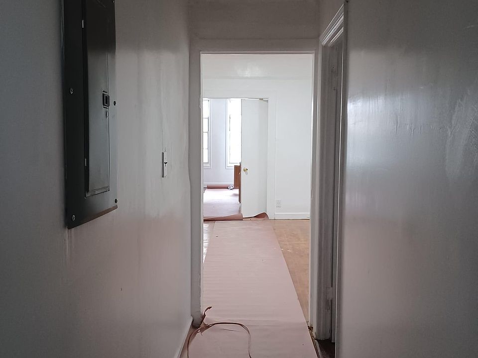 1st image of 639 E 224th St #1