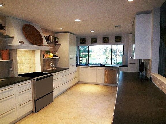 4th image of 6123 Forest Villas Cir