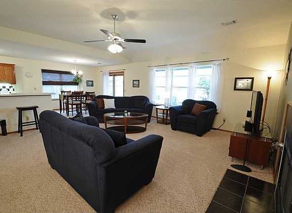 5th image of 317 Harrogate Dr