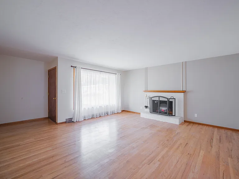 2503 Wright St — Photo 23