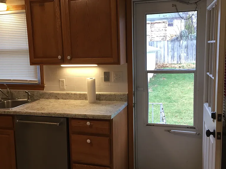 6124 Western Ave — Photo 11