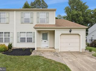 3 Woodmill Dr, Clementon, NJ 08021