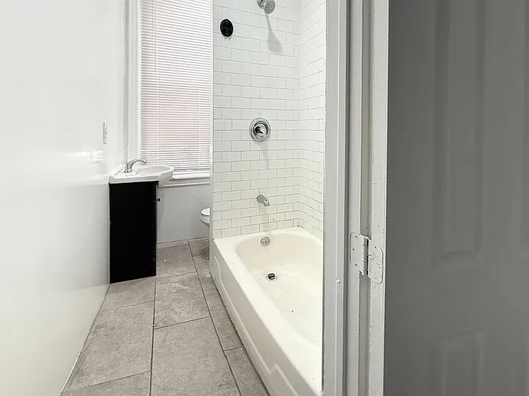 3740 N Park Ave — Photo 2