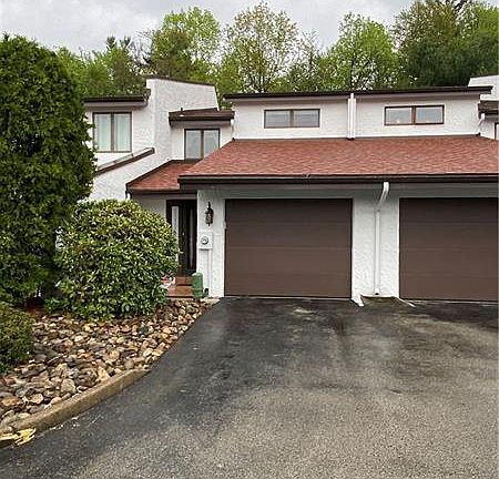 2nd image of 303 Casa Vita Dr