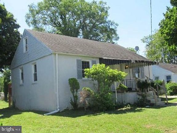 2nd image of 3307 Fairview Rd