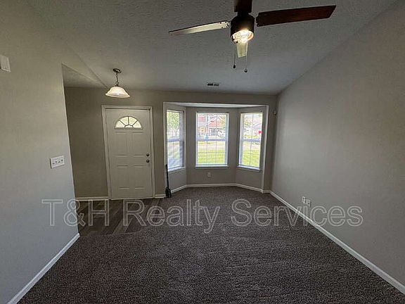4th image of 11331 Sweetleaf Dr