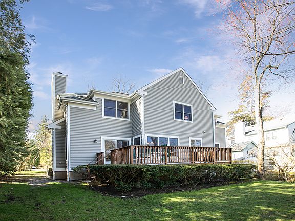 2nd image of 7 Mount Joy Ave