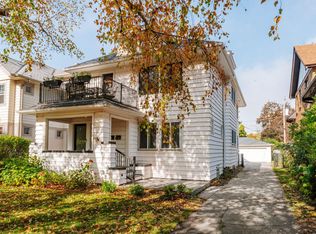 1524 E Marion St #1526, Milwaukee, WI 53211
