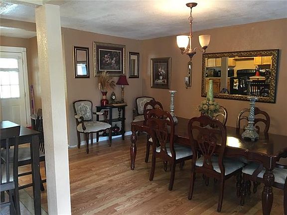 4th image of 2904 Klondike Dr
