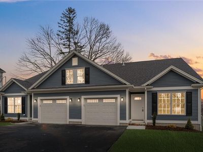 7 Hebert St UNIT B, West Warwick, RI, 02893